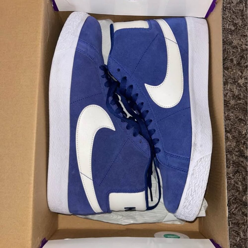 SB Zoom Blazer Mid Deep Royal Blue/White